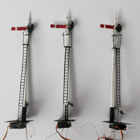 slotted NER signals 4mm scale